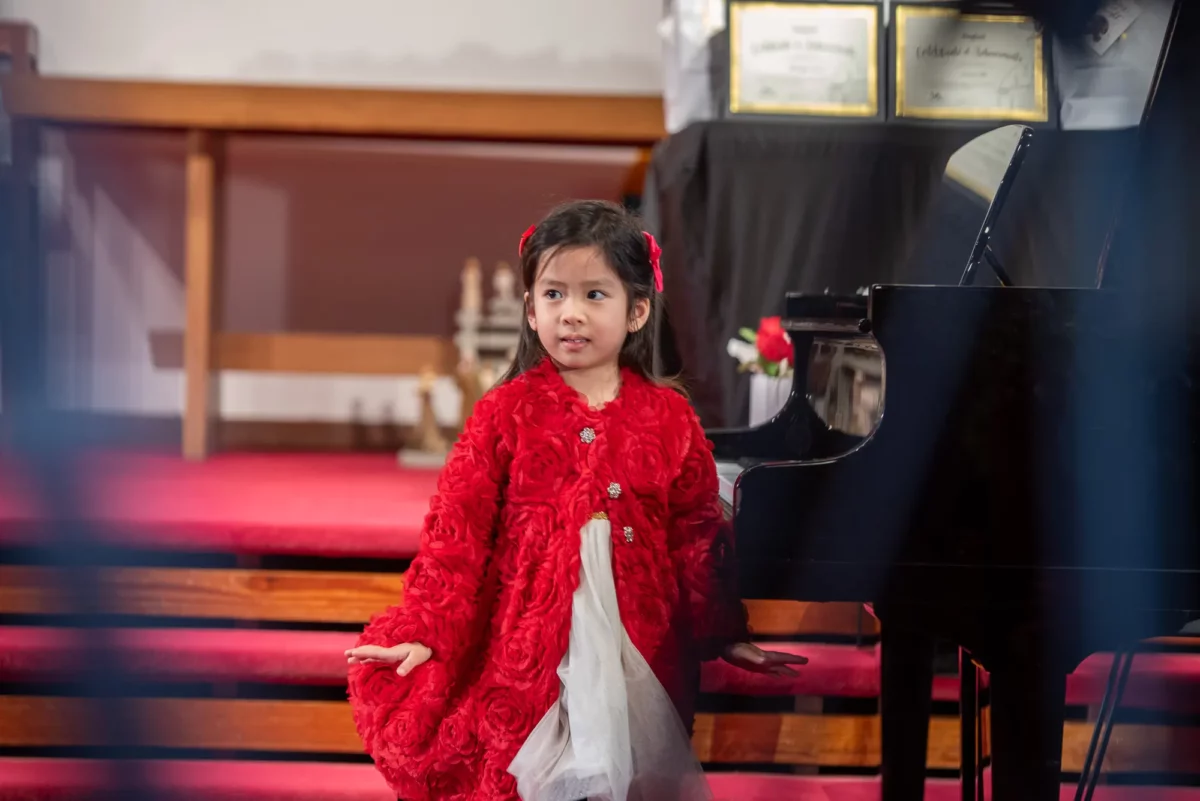 2023WinterRecital-16 Vy N