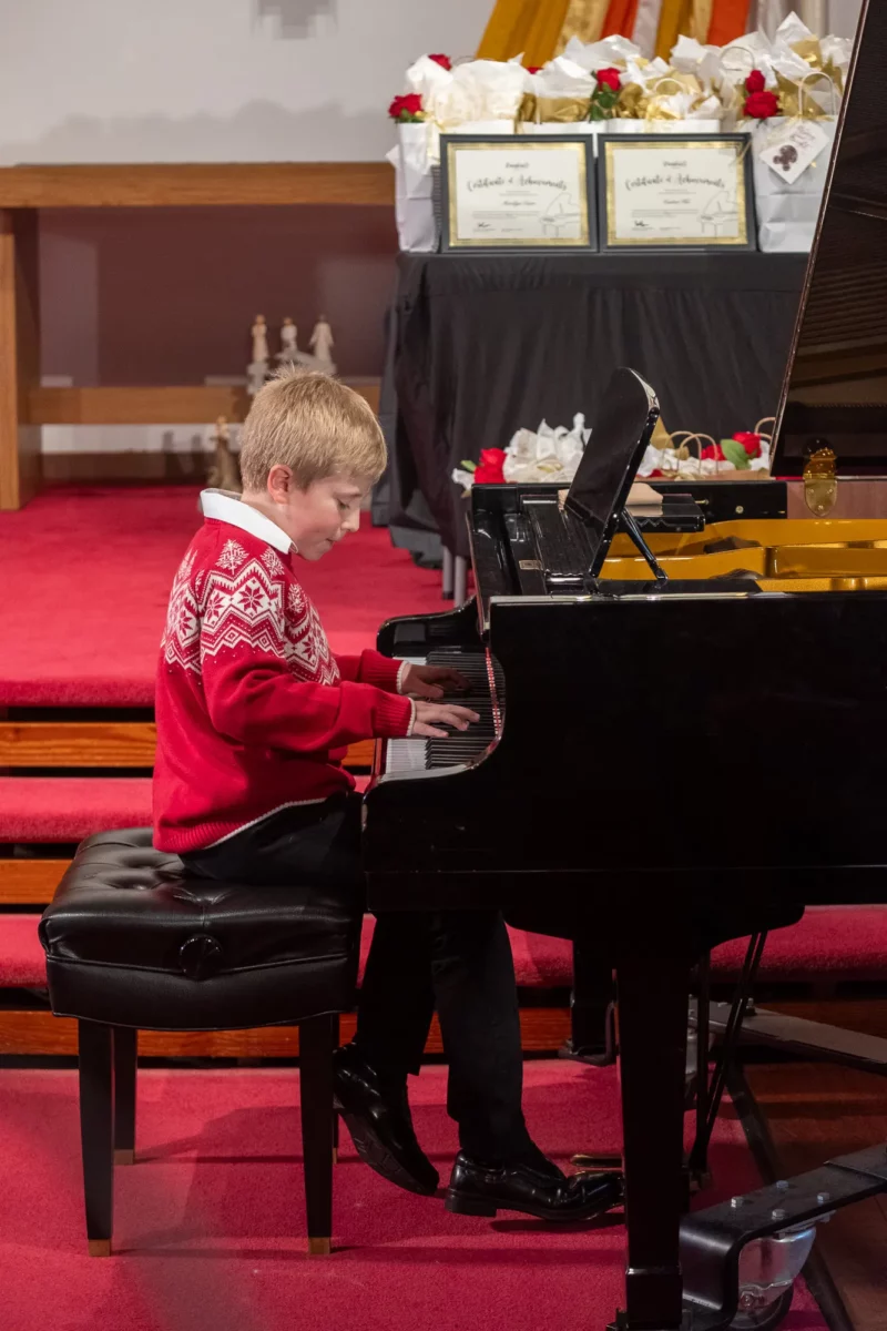 2023WinterRecital-48 Reed C